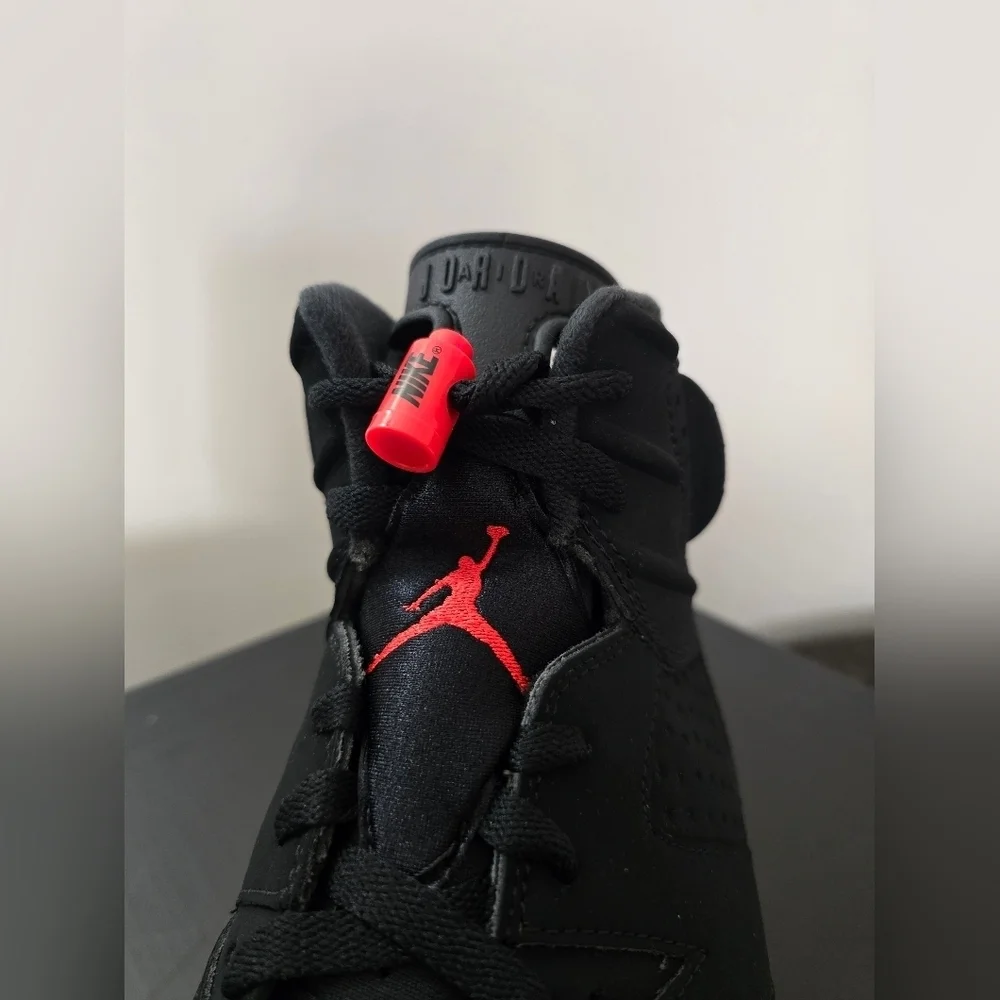 Jordan Speckled Gray and Black Box